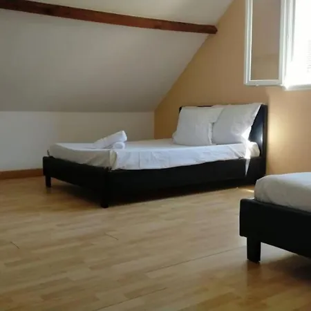 Kindia Au Mans Maison 7pers, 3km Circuit Des 24h Holiday home Arnage